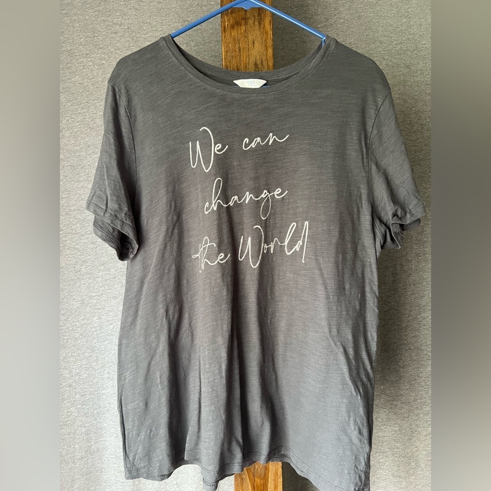 Women’s‎ tee